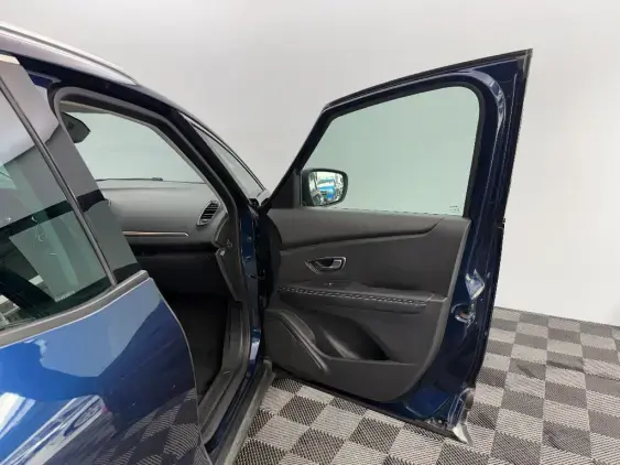 RENAULT GRAND SCENIC IV - voiture d'occasion - Photo 19