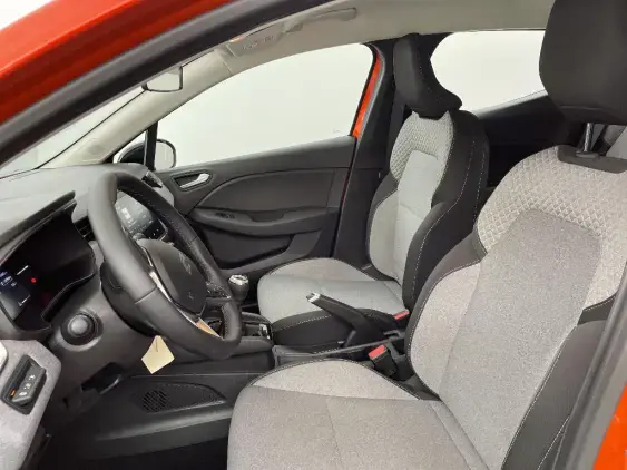 RENAULT CLIO V - voiture d'occasion - Photo 18