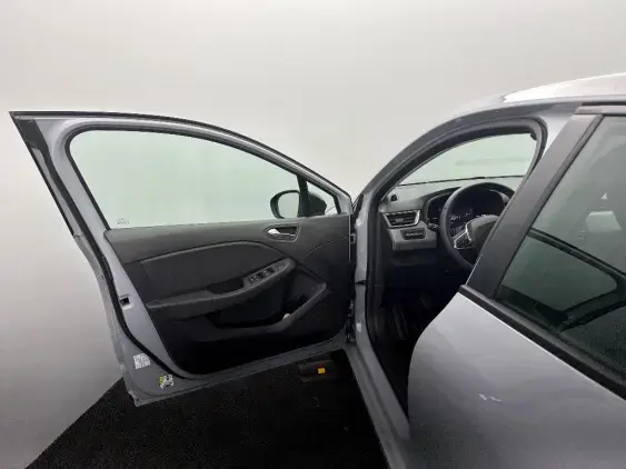 RENAULT CLIO V - voiture d'occasion - Photo 19
