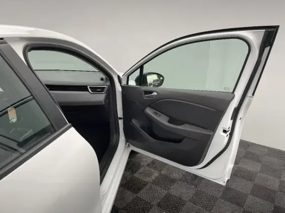 RENAULT CLIO V - voiture d'occasion - Photo 20