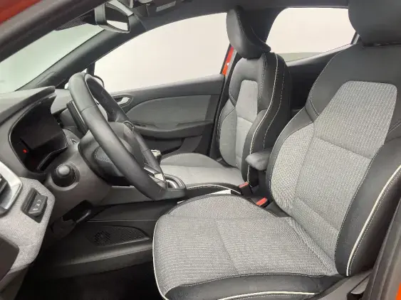RENAULT CLIO V - voiture d'occasion - Photo 18