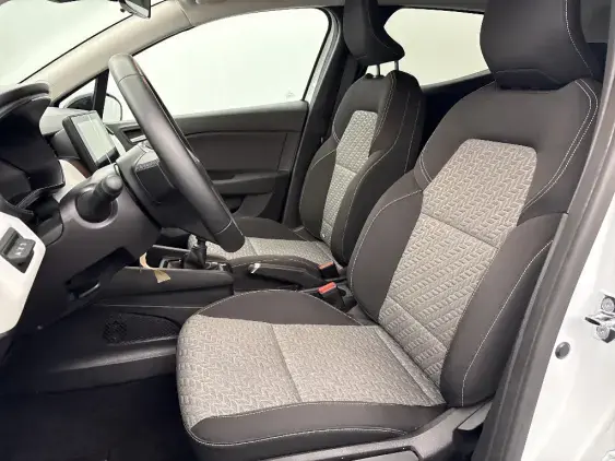 RENAULT CLIO V - voiture d'occasion - Photo 18