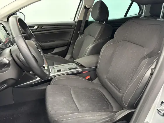 RENAULT MEGANE IV - voiture d'occasion - Photo 18