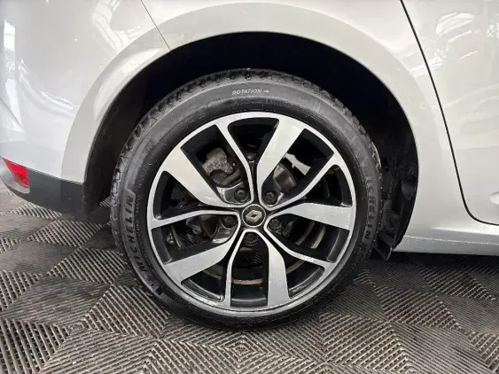 RENAULT MEGANE IV - voiture d'occasion - Photo 25