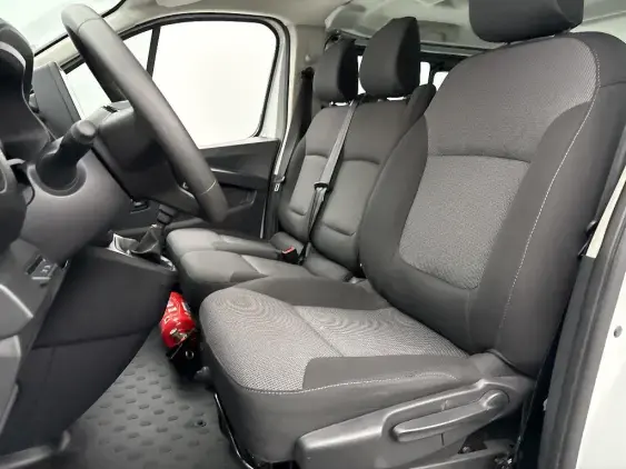 RENAULT TRAFIC III - voiture d'occasion - Photo 17