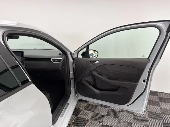 RENAULT CLIO V - voiture d'occasion - Photo 20
