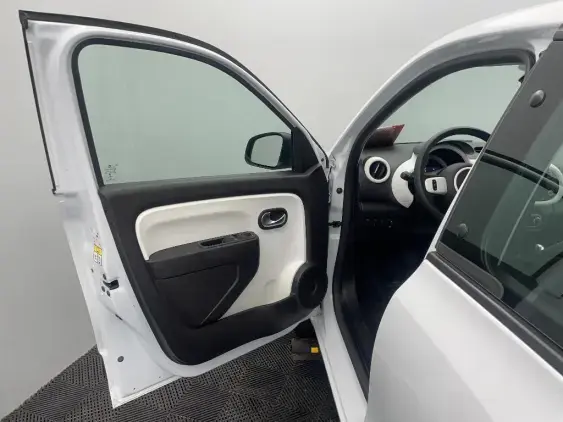 RENAULT TWINGO ELECTRIQUE III - voiture d'occasion - Photo 19