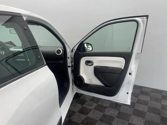 RENAULT TWINGO ELECTRIQUE III - voiture d'occasion - Photo 20