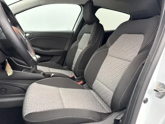 RENAULT CLIO V - voiture d'occasion - Photo 18