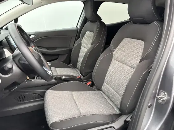 RENAULT CLIO V - voiture d'occasion - Photo 18