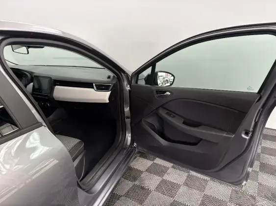 RENAULT CLIO V - voiture d'occasion - Photo 20