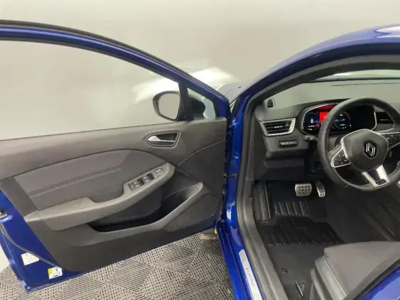 RENAULT CLIO V - voiture d'occasion - Photo 19