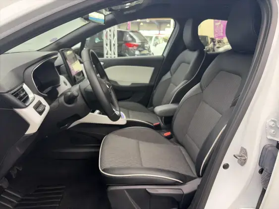 RENAULT CLIO V - voiture d'occasion - Photo 18