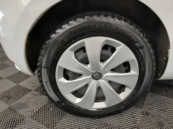 RENAULT ZOE - voiture d'occasion - Photo 23