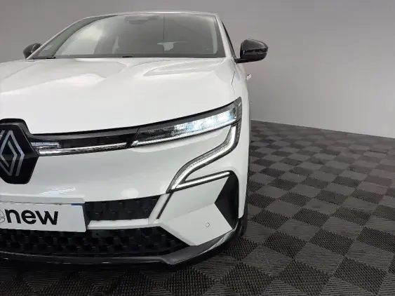 RENAULT MEGANE V - voiture d'occasion - Photo 22
