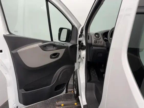 RENAULT TRAFIC III - voiture d'occasion - Photo 17