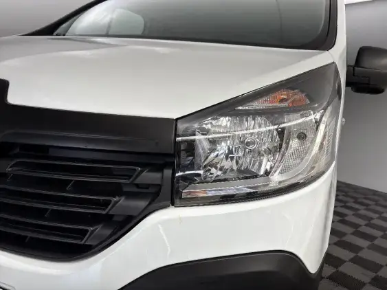 RENAULT TRAFIC III - voiture d'occasion - Photo 20