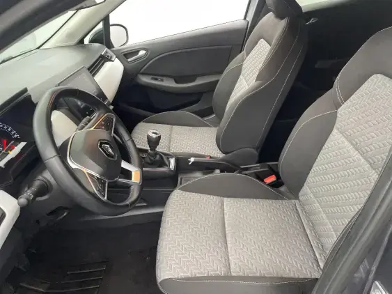 RENAULT CLIO V - voiture d'occasion - Photo 18