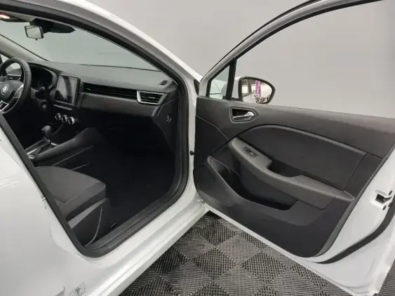 RENAULT CLIO V - voiture d'occasion - Photo 20