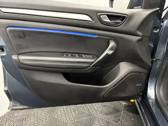 RENAULT MEGANE IV - voiture d'occasion - Photo 19