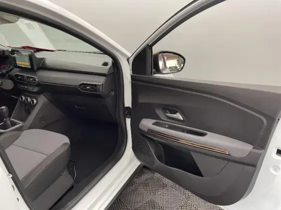 DACIA SANDERO III - voiture d'occasion - Photo 20