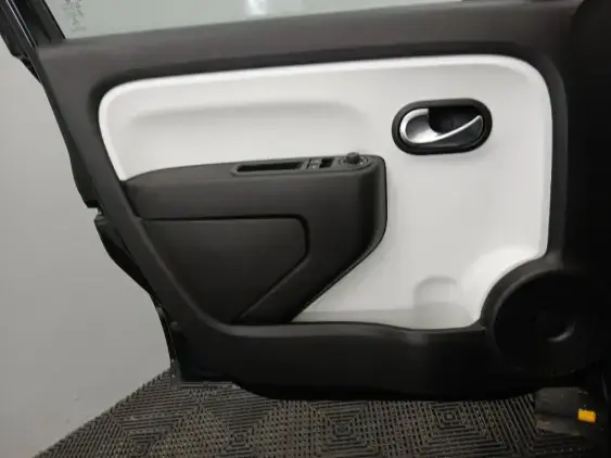 RENAULT TWINGO III - voiture d'occasion - Photo 17