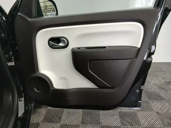 RENAULT TWINGO III - voiture d'occasion - Photo 18