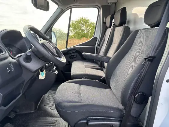 RENAULT MASTER III - voiture d'occasion - Photo 17