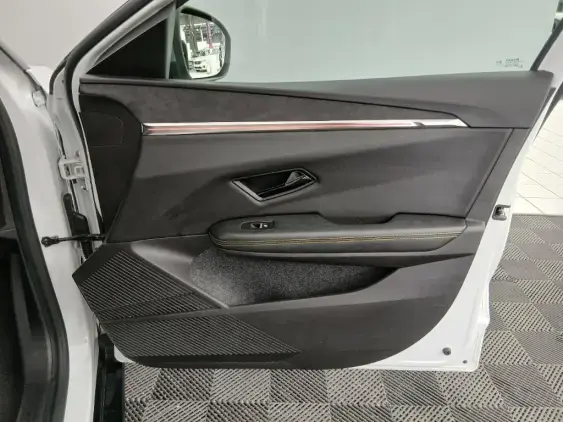 RENAULT MEGANE V - voiture d'occasion - Photo 20