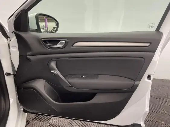 RENAULT MEGANE IV - voiture d'occasion - Photo 19