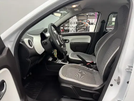 RENAULT TWINGO III - voiture d'occasion - Photo 18