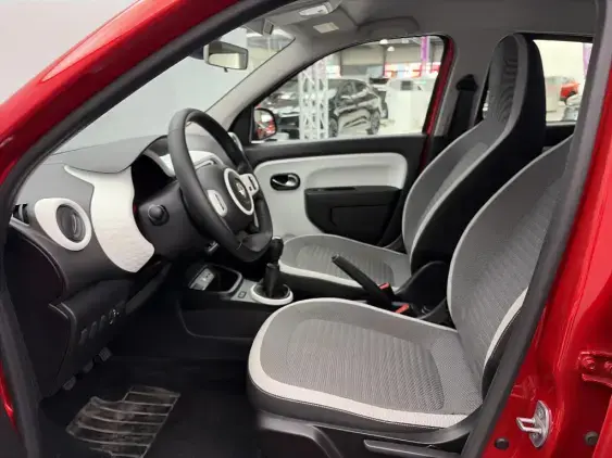RENAULT TWINGO III - voiture d'occasion - Photo 18