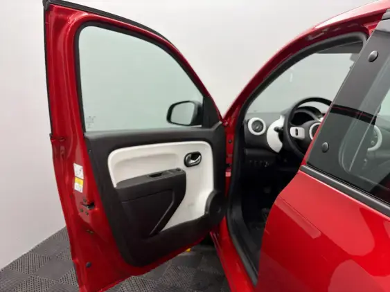RENAULT TWINGO III - voiture d'occasion - Photo 19
