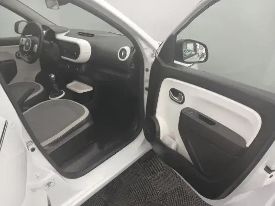 RENAULT TWINGO III - voiture d'occasion - Photo 18