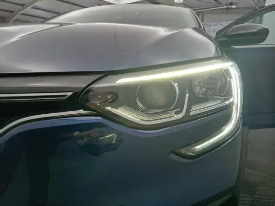RENAULT MEGANE IV - voiture d'occasion - Photo 19