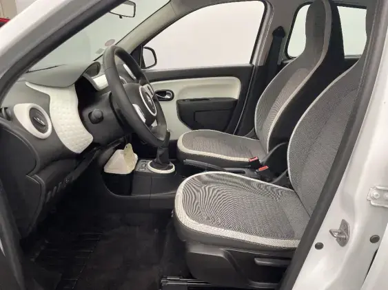 RENAULT TWINGO III - voiture d'occasion - Photo 17