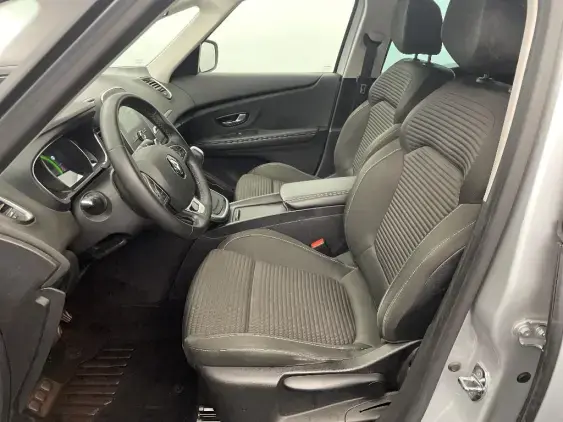RENAULT SCENIC IV - voiture d'occasion - Photo 18