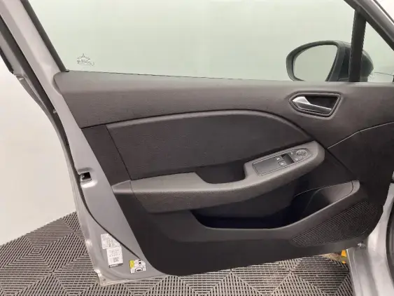 RENAULT CLIO V - voiture d'occasion - Photo 18