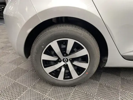 RENAULT CLIO V - voiture d'occasion - Photo 24