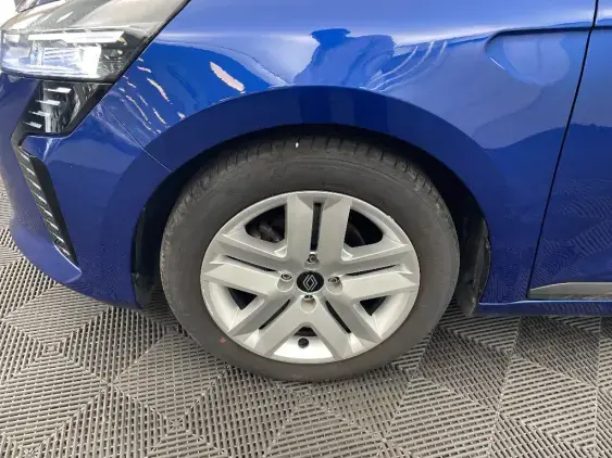 RENAULT CLIO V - voiture d'occasion - Photo 23