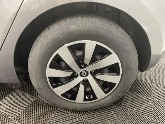 RENAULT CLIO V - voiture d'occasion - Photo 23