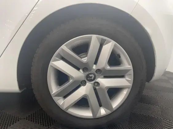 RENAULT CLIO V - voiture d'occasion - Photo 24