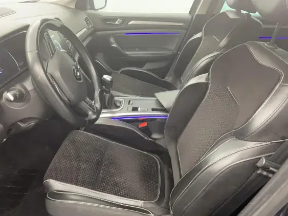 RENAULT MEGANE IV - voiture d'occasion - Photo 18