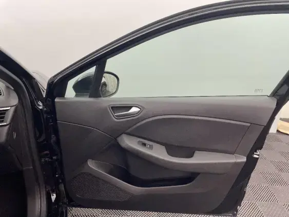 RENAULT CLIO V - voiture d'occasion - Photo 18