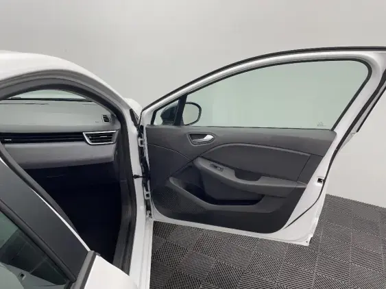 RENAULT CLIO V - voiture d'occasion - Photo 20