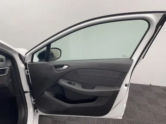 RENAULT CLIO V - voiture d'occasion - Photo 20