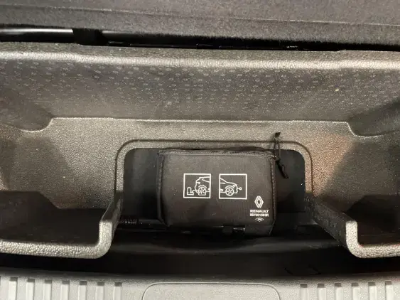 RENAULT ESPACE VI - voiture d'occasion - Photo 17