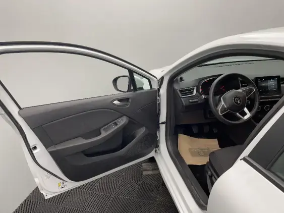 RENAULT CLIO V - voiture d'occasion - Photo 19