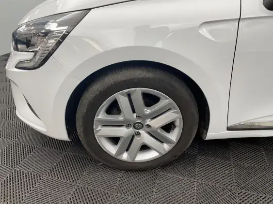 RENAULT CLIO V - voiture d'occasion - Photo 23