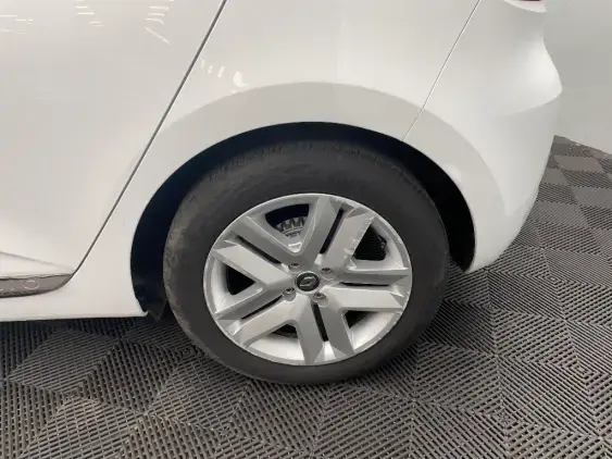 RENAULT CLIO V - voiture d'occasion - Photo 24